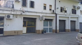 Magazzino / Locale polifunzionale in vendita o locazione – Quattromiglia (CS)