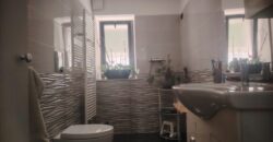 Appartamento con giardino e locale commerciale — Grimaldi (CS)